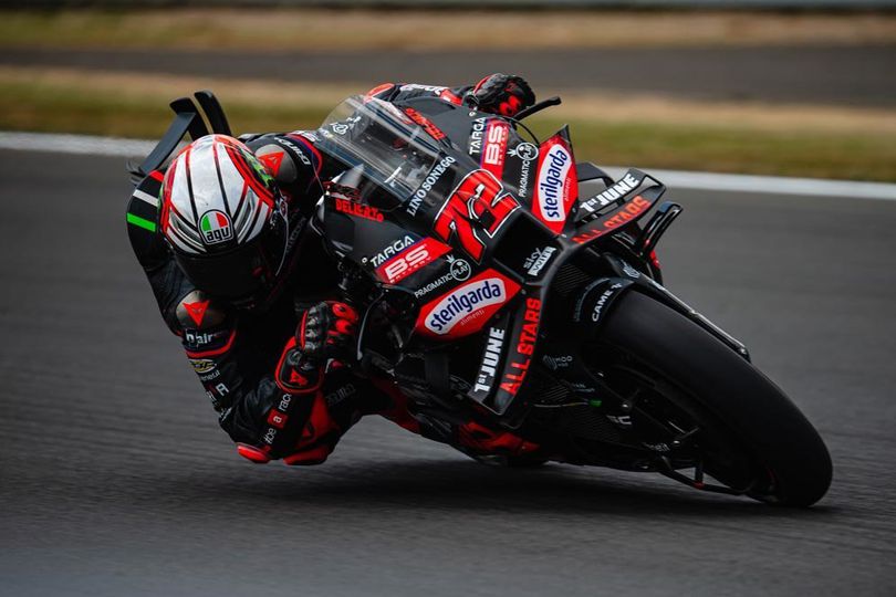 MotoGP Inggris 2025: Marco Bezzecchi Bawa Aprilia Menang Usai Drama Kendala Teknis Fabio Quartararo