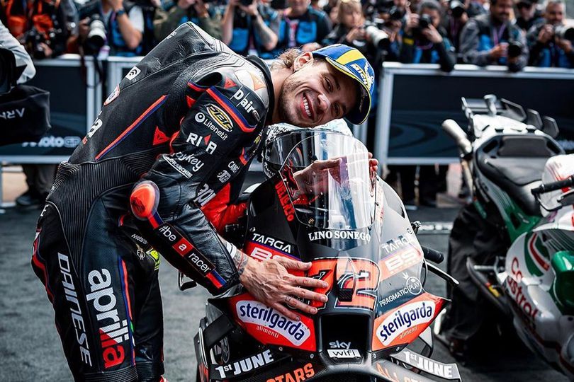 Aprilia Puji Kepemimpinan Marco Bezzecchi Selama Jorge Martin Absen, Selalu Percaya Perjuangan Tim Aprilia Puji Kepemimpinan Marco Bezzecchi Selama Jorge Martin Absen, Selalu Percaya Perjuangan Tim