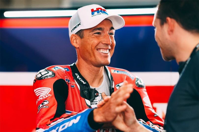 Aleix Espargaro Berani Sumpah Tak Pernah Suruh Jorge Martin ke Honda di MotoGP 2026 Aleix Espargaro Berani Sumpah Tak Pernah Suruh Jorge Martin ke Honda di MotoGP 2026