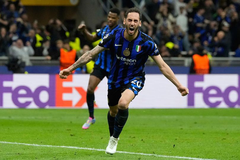 Berapa Uang yang Harus Dikeluarkan MU untuk Membeli Hakan Calhanoglu? Berapa Uang yang Harus Dikeluarkan MU untuk Membeli Hakan Calhanoglu?