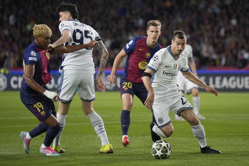 Szymon Marciniak Pimpin Laga Krusial Inter Milan vs Barcelona, Bagaimana Rekornya? Szymon Marciniak Pimpin Laga Krusial Inter Milan vs Barcelona, Bagaimana Rekornya?