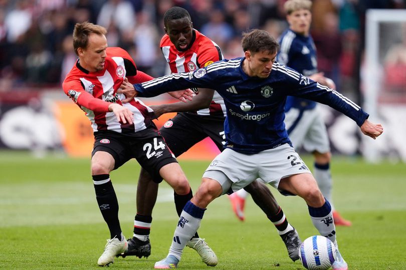 Rapor Pemain MU Saat Kalah dari Brentford: Luke Shaw Ampun Deh, Garnacho Lumayan Rapor Pemain MU Saat Kalah dari Brentford: Luke Shaw Ampun Deh, Garnacho Lumayan