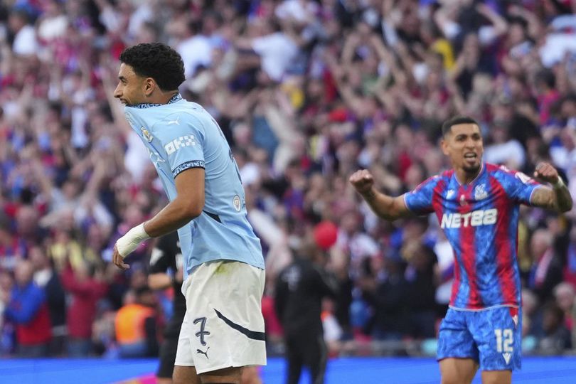 Misteri di Final Piala FA: Ada Erling Haaland, Mengapa Omar Marmoush yang Ambil Penalti Man City? Misteri di Final Piala FA: Ada Erling Haaland, Mengapa Omar Marmoush yang Ambil Penalti Man City?