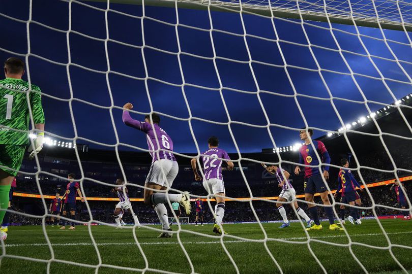 Ter Stegen Kembali ke Lapangan, Barcelona Menang, Senyumnya Mengembang Ter Stegen Kembali ke Lapangan, Barcelona Menang, Senyumnya Mengembang