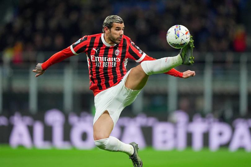 Theo Hernandez Tawarkan Diri ke Real Madrid, Tapi Ditolak Theo Hernandez Tawarkan Diri ke Real Madrid, Tapi Ditolak