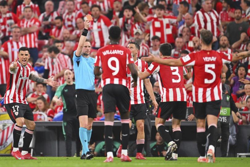 Kutukan Kartu Merah untuk Lawan MU di Liga Europa: 3 Klub Sudah jadi Korban! Kutukan Kartu Merah untuk Lawan MU di Liga Europa: 3 Klub Sudah jadi Korban!