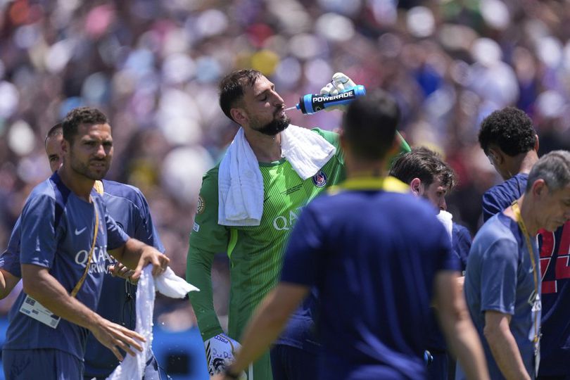 Situasi Kiper Juventus: Dua Penjaga Gawang Pergi, Donnarumma Datang? Situasi Kiper Juventus: Dua Penjaga Gawang Pergi, Donnarumma Datang?