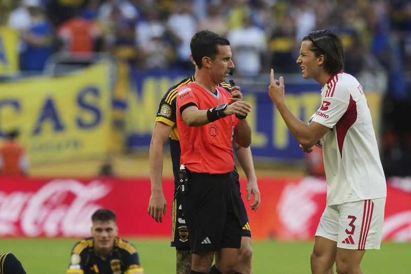 Kandidat Bek Kiri Baru Real Madrid dan Laga Terakhirnya Bersama Benfica? Kandidat Bek Kiri Baru Real Madrid dan Laga Terakhirnya Bersama Benfica?