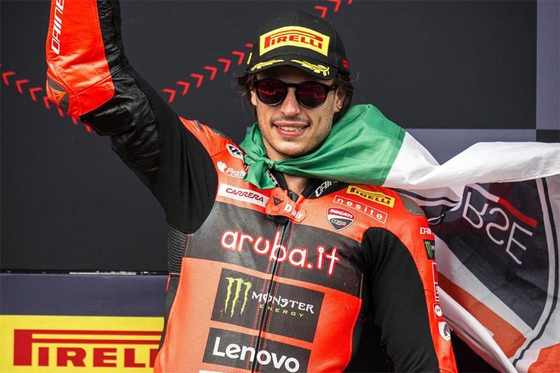 Nicolo Bulega Tanggapi Gosip Pindah ke MotoGP, Ngaku Pikirkan Masa Depan Mumpung Masih Muda Nicolo Bulega Tanggapi Gosip Pindah ke MotoGP, Ngaku Pikirkan Masa Depan Mumpung Masih Muda