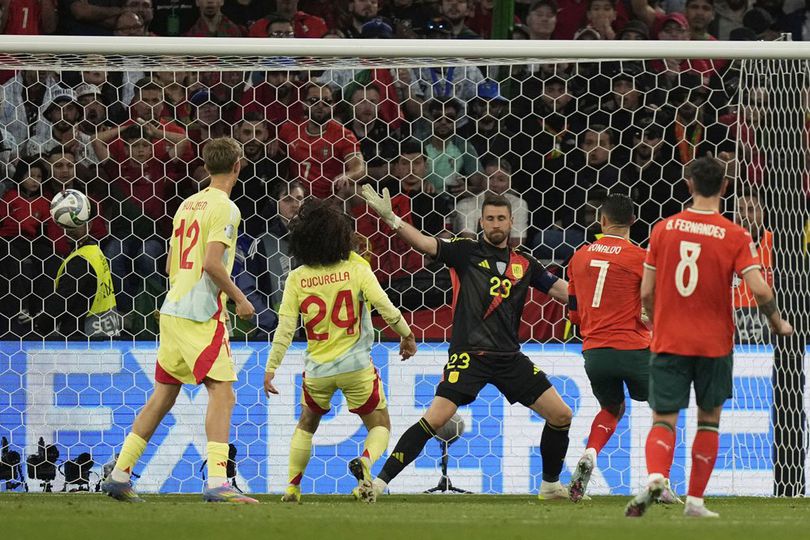 Hasil Portugal vs Spanyol: Skor 2-2 (5-3 pen) Hasil Portugal vs Spanyol: Skor 2-2 (5-3 pen)