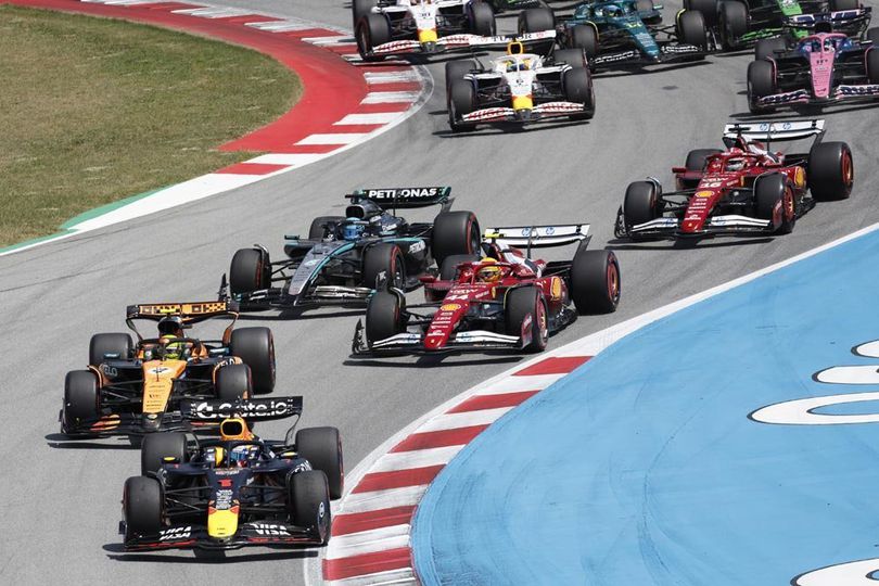 4 Tantangan Utama MotoGP dan Formula 1 Balapan Bareng di Sirkuit dan Hari yang Sama: Dari Keselamatan sampai Garasi