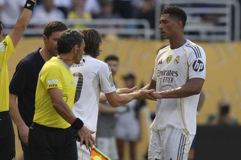 Kacau! Duel Real Madrid vs Al Hilal di Piala Dunia Antarklub 2025 Diwarnai Umpatan Bellingham Pada Wasit Kacau! Duel Real Madrid vs Al Hilal di Piala Dunia Antarklub 2025 Diwarnai Umpatan Bellingham Pada Wasit