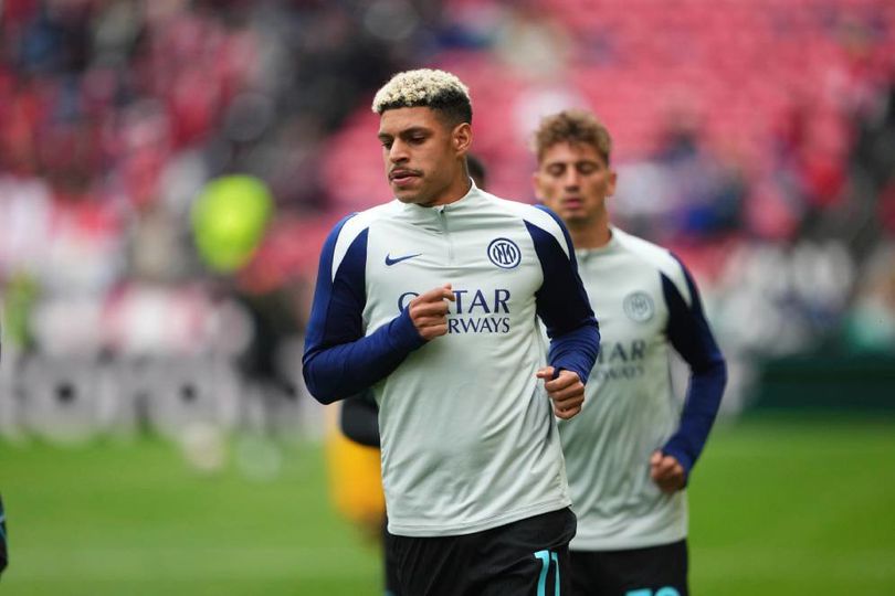 Rekrutan Baru Inter Milan Dikritik Usai Tampil Buruk di Laga Melawan Urawa Reds Rekrutan Baru Inter Milan Dikritik Usai Tampil Buruk di Laga Melawan Urawa Reds