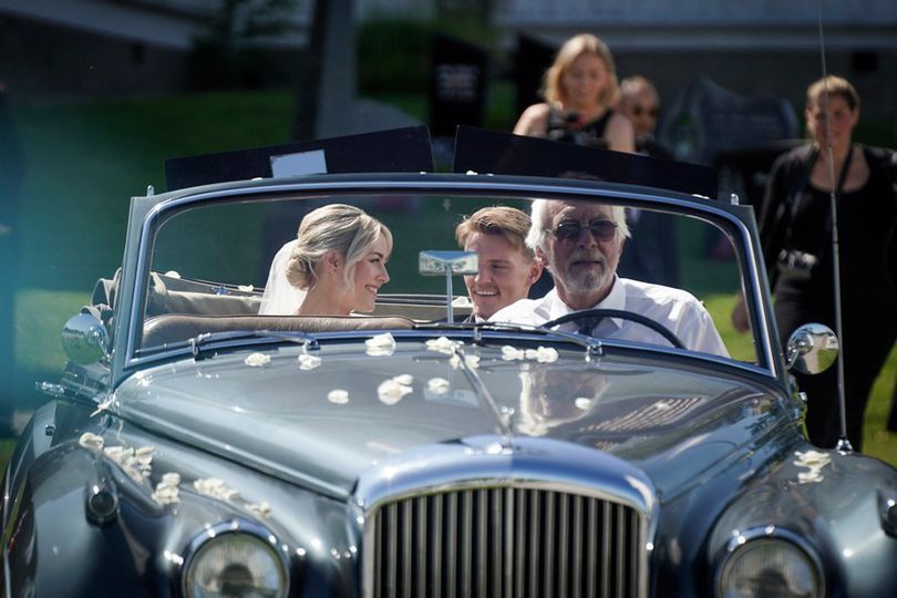 Selamat! Martin Odegaard Gelar Pesta Pernikahan dengan Helene Spilling, Sejumlah Pemain Arsenal Turut Hadir Selamat! Martin Odegaard Gelar Pesta Pernikahan dengan Helene Spilling, Sejumlah Pemain Arsenal Turut Hadir