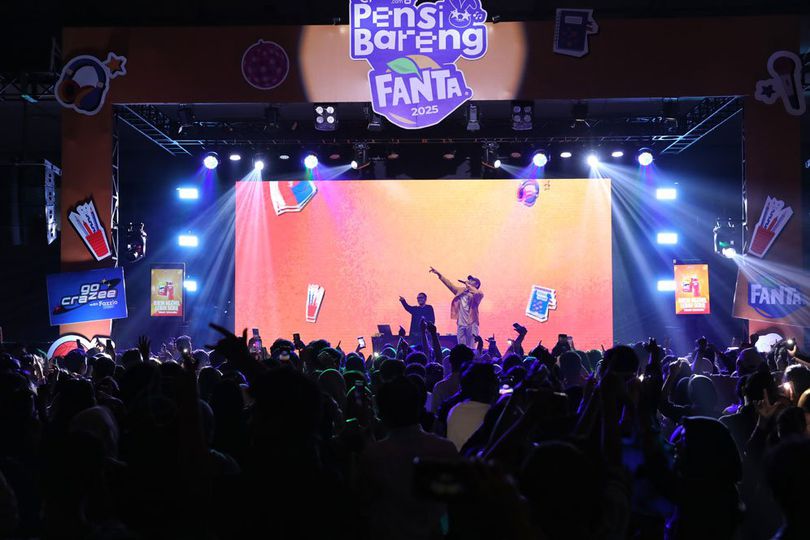 Meriah! Ribuan Pelajar Seru-seruan Bareng di Puncak KapanLagi Pensi Bareng Fanta 2025 Meriah! Ribuan Pelajar Seru-seruan Bareng di Puncak KapanLagi Pensi Bareng Fanta 2025