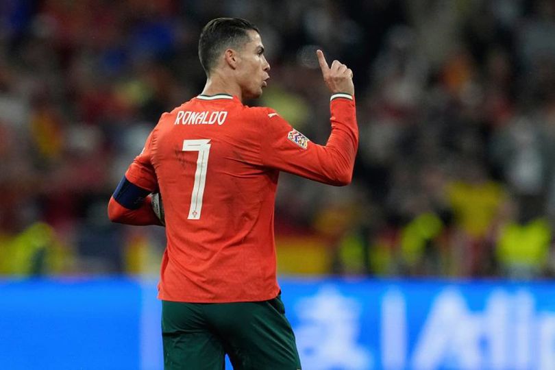 Ronaldo Torehkan Rekor Gol Tertua di UEFA Nations League: Usia Bukan Halangan!