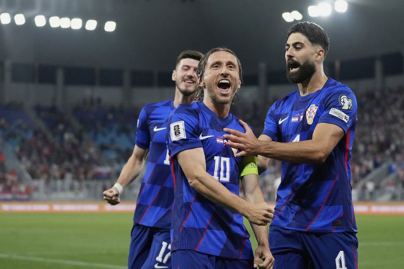 Luka Modric Loloskan Kroasia ke Piala Dunia 2026: Panggung Akbar ke-5, Langkah Akhir Sang Maestro Bersama Vatreni? Luka Modric Loloskan Kroasia ke Piala Dunia 2026: Panggung Akbar ke-5, Langkah Akhir Sang Maestro Bersama Vatreni?