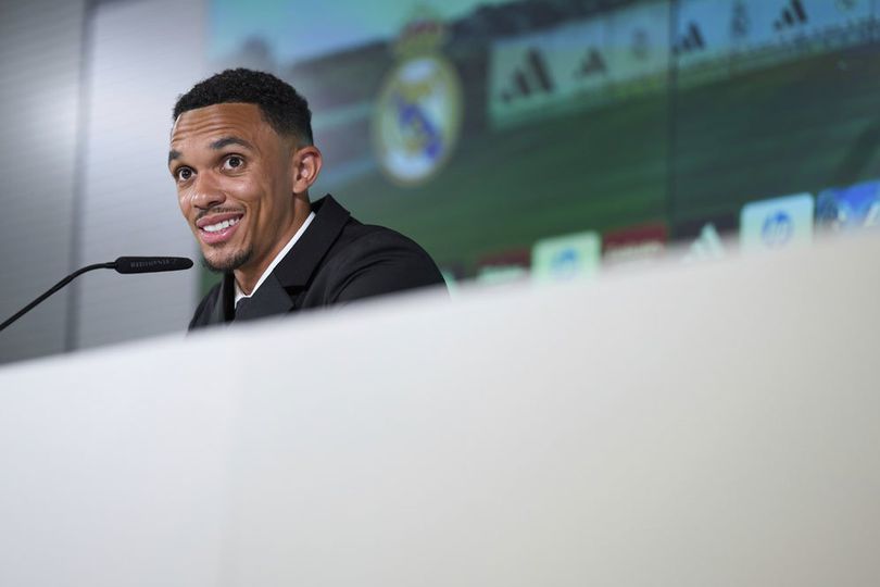 Trent Alexander-Arnold Gabung Real Madrid, Tak Lupakan Respek untuk Dani Carvajal Trent Alexander-Arnold Gabung Real Madrid, Tak Lupakan Respek untuk Dani Carvajal