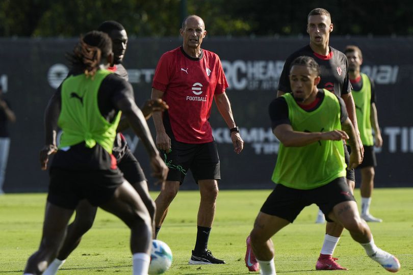 Tanpa Eropa, AC Milan Bisa Fokus Rebut Scudetto