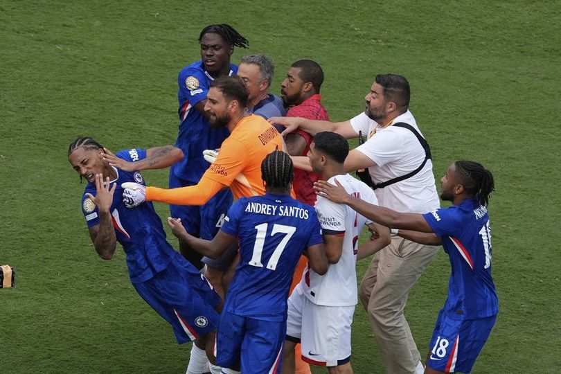 Dalang Kericuhan? Luis Enrique Beri Pembelaan, Sebut Semua Orang Terlibat