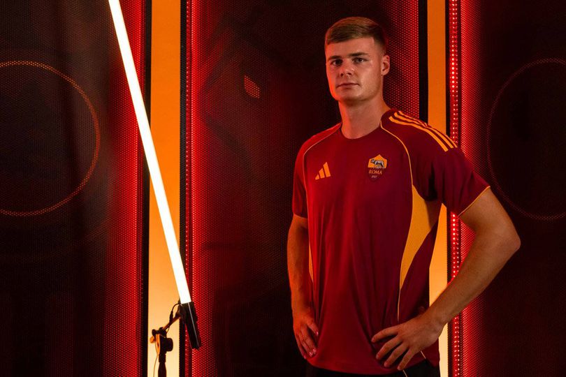 Debut Gila Evan Ferguson, Langsung Cetak 4 Gol untuk AS Roma!