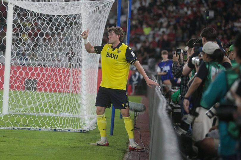 Ole Romeny Curi Perhatian Usai Oxford United Pesta Gol atas Liga Indonesia All Star di SUGBK, Ada Apa? Ole Romeny Curi Perhatian Usai Oxford United Pesta Gol atas Liga Indonesia All Star di SUGBK, Ada Apa?