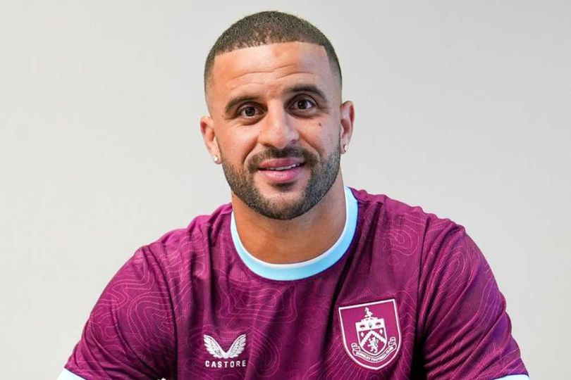 Premier League: Burnley Bangun Skuad dengan Langkah Agresif di Bursa Transfer