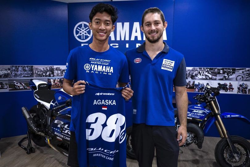 Arai Agaska Tiba di Valencia untuk Yamaha BLU CRU Master Camp 2025, Disambut Miguel Oliveira dan Remy Gardner