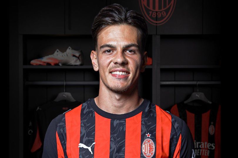 Resmi! AC Milan Gaet Pemain Terbaik Liga Belgia Musim Lalu, Ardon Jashari