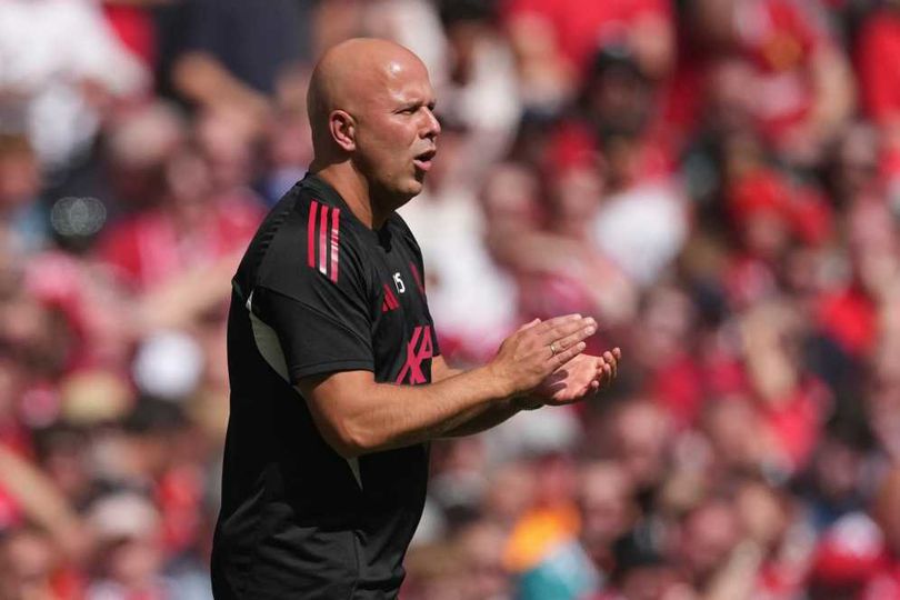 Bursa Transfer Hampir Tutup, Liverpool Ngebut Kejar 2 Bek Sekaligus demi Pertahankan Gelar Premier League Bursa Transfer Hampir Tutup, Liverpool Ngebut Kejar 2 Bek Sekaligus demi Pertahankan Gelar Premier League