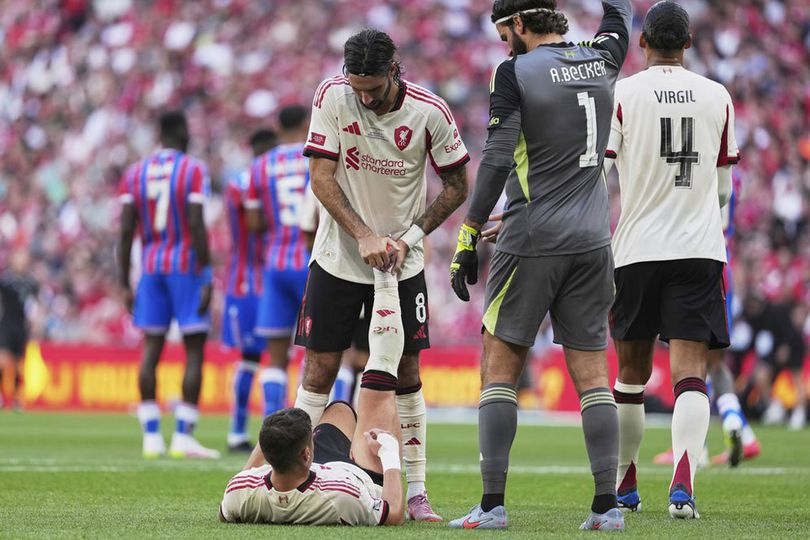 Legenda Liverpool Peringatkan Arne Slot: Serangan Boleh Mematikan, tapi Pertahanan Memprihatinkan!