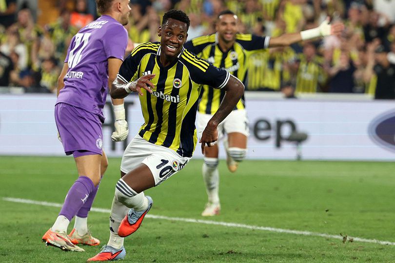 Mourinho Marah-Marah! Fenerbahce Comeback Spektakuler 5-2, Lolos Play-off Liga Champions Mourinho Marah-Marah! Fenerbahce Comeback Spektakuler 5-2, Lolos Play-off Liga Champions