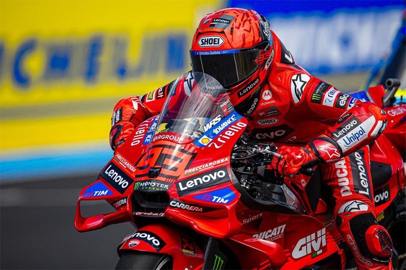 Marc Marquez Menangi Sprint Race MotoGP Hungaria 2025, Asapi Para Pembalap Valentino Rossi