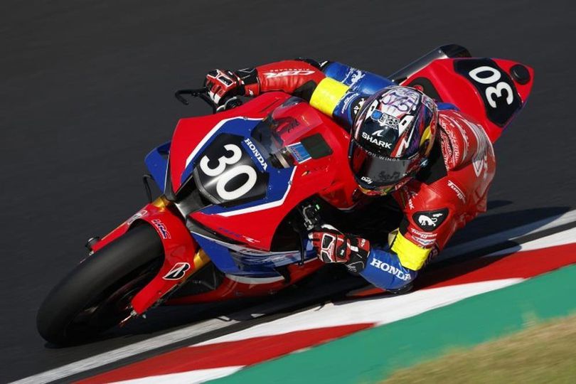 Hasil Suzuka 8 Hours 2025: Johann Zarco Bantu Honda Menang, Jack Miller Antar Yamaha Finis Kedua