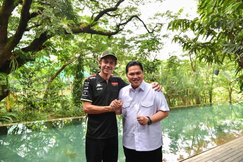Menpora Erick Thohir Sambut Valentino Rossi Jelang MotoGP Mandalika 2025: Hangat, Akrab, dan Makan Siang Bareng