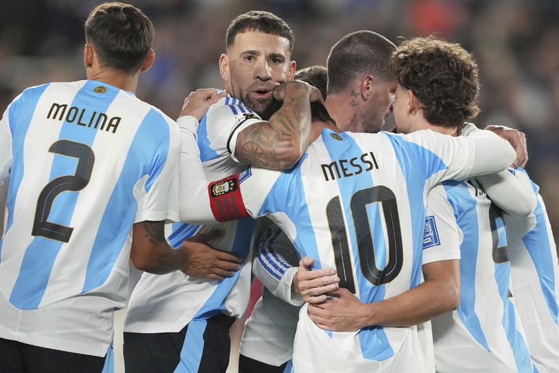 Hasil Argentina vs Venezuela: Messi Gemilang, La Albiceleste Tak Terhentikan! Hasil Argentina vs Venezuela: Messi Gemilang, La Albiceleste Tak Terhentikan!