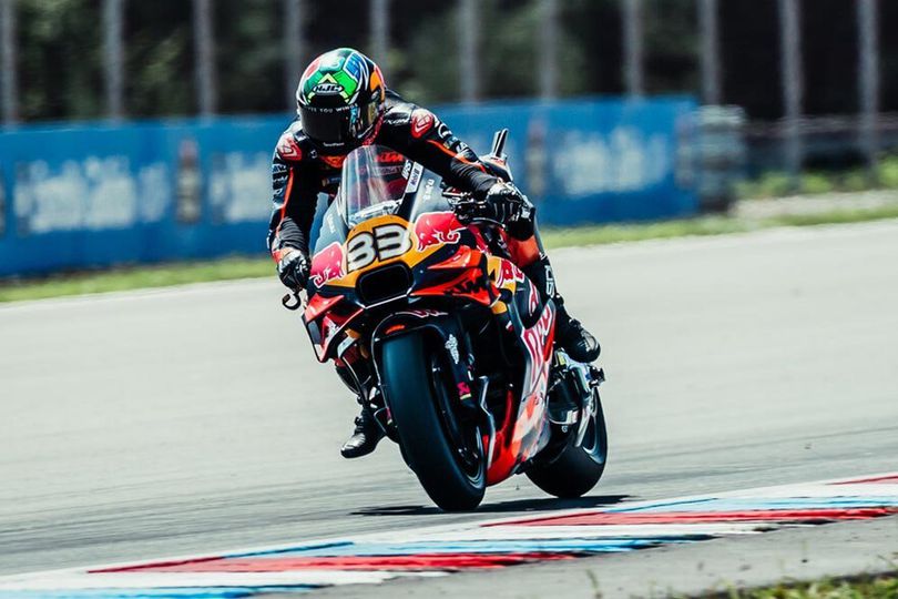 Hasil Latihan MotoGP Catalunya 2025: Brad Binder dan Pedro Acosta Kompak Bawa KTM Jadi yang Tercepat Hasil Latihan MotoGP Catalunya 2025: Brad Binder dan Pedro Acosta Kompak Bawa KTM Jadi yang Tercepat