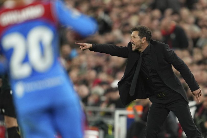 Drama 5 Gol Liverpool vs Atletico: Kartu Merah Diego Simeone dan Amarah yang Meledak di Anfield Drama 5 Gol Liverpool vs Atletico: Kartu Merah Diego Simeone dan Amarah yang Meledak di Anfield