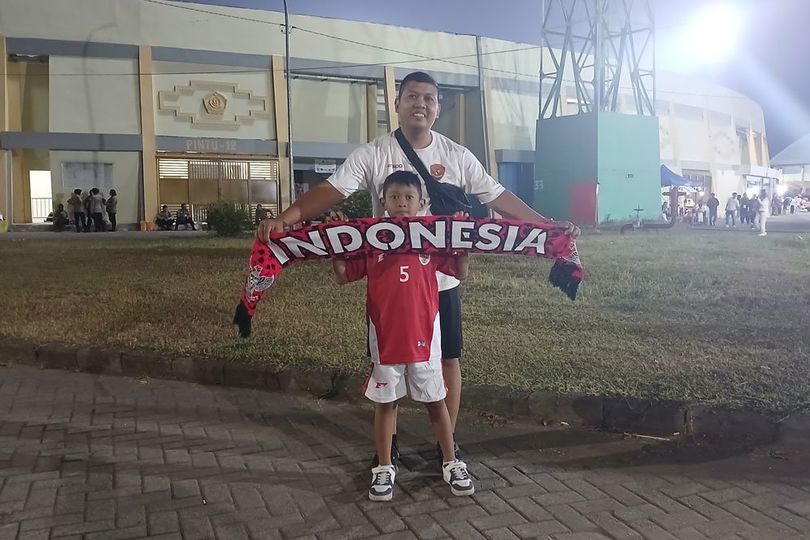 Demi Sang Anak yang Idolakan Jens Raven, Keluarga Lukman Hadi Rela Dua Hari Beruntun Nonton Timnas Indonesia