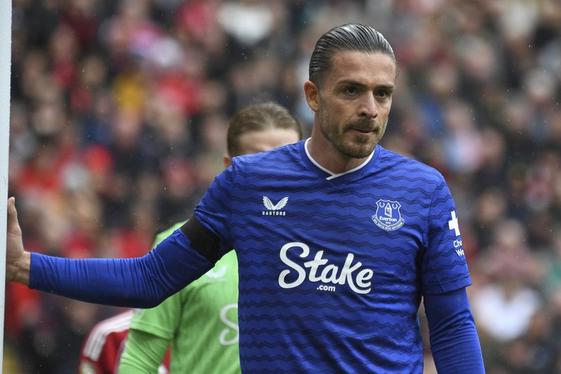 Kalah di Derby Merseyside, Jack Grealish Ngamuk dan Tuduh Wasit 'Bantu' Liverpool!