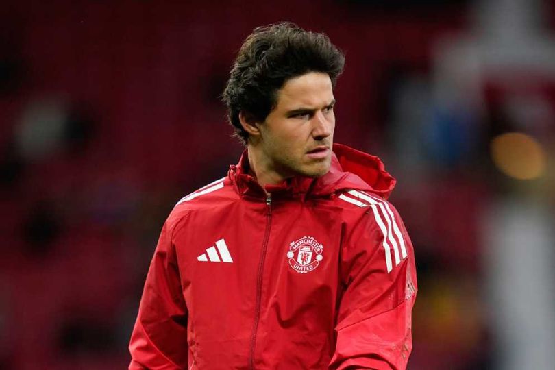 Lammens Kureng, MU Bakal Beli Kiper Lagi di Tahun 2026