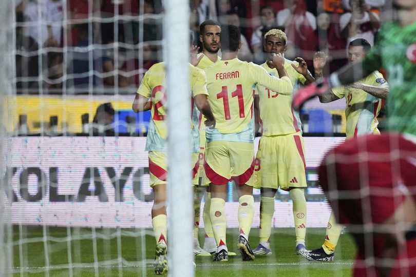Hasil Turki vs Spanyol: Mikel Merino On Fire, La Furia Roja Pesta Gol Setengah Lusin Hasil Turki vs Spanyol: Mikel Merino On Fire, La Furia Roja Pesta Gol Setengah Lusin
