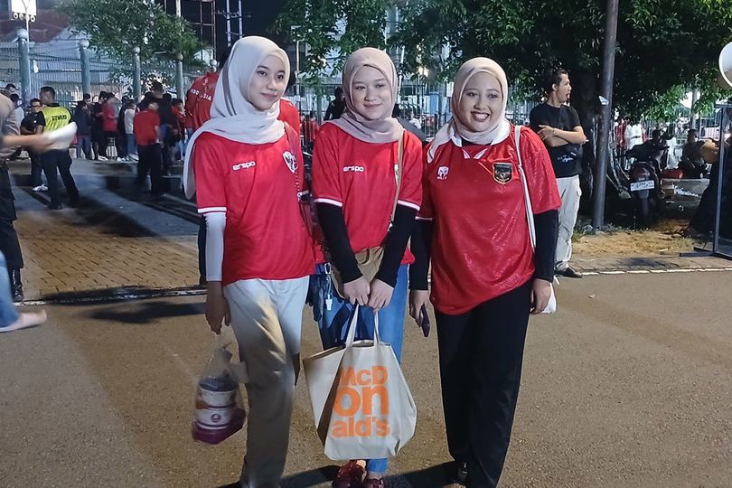 Winitasha Alya dan Tren Penonton Perempuan di Laga Timnas Indonesia Winitasha Alya dan Tren Penonton Perempuan di Laga Timnas Indonesia