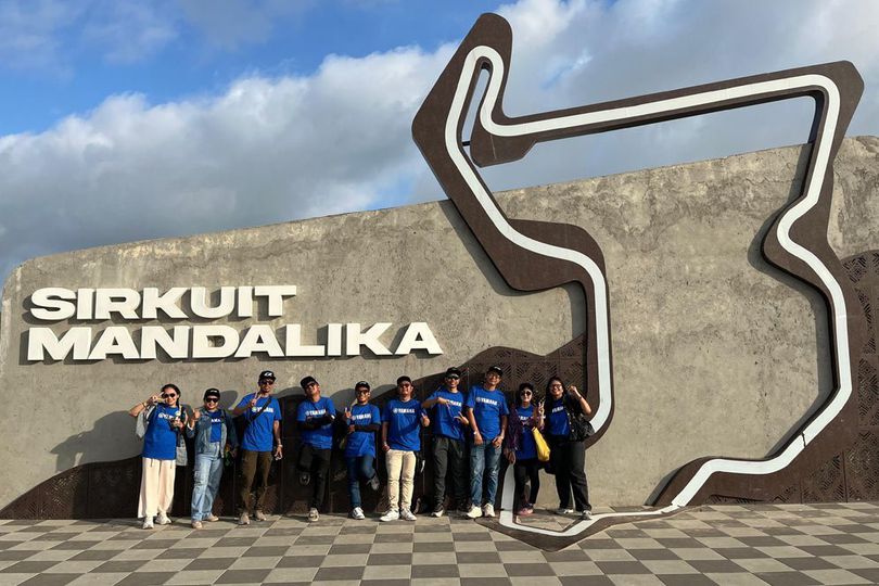 Yamaha Ajak Konsumen Nonton Langsung MotoGP Mandalika 2025, Bikin Memori Tak Terlupakan Yamaha Ajak Konsumen Nonton Langsung MotoGP Mandalika 2025, Bikin Memori Tak Terlupakan