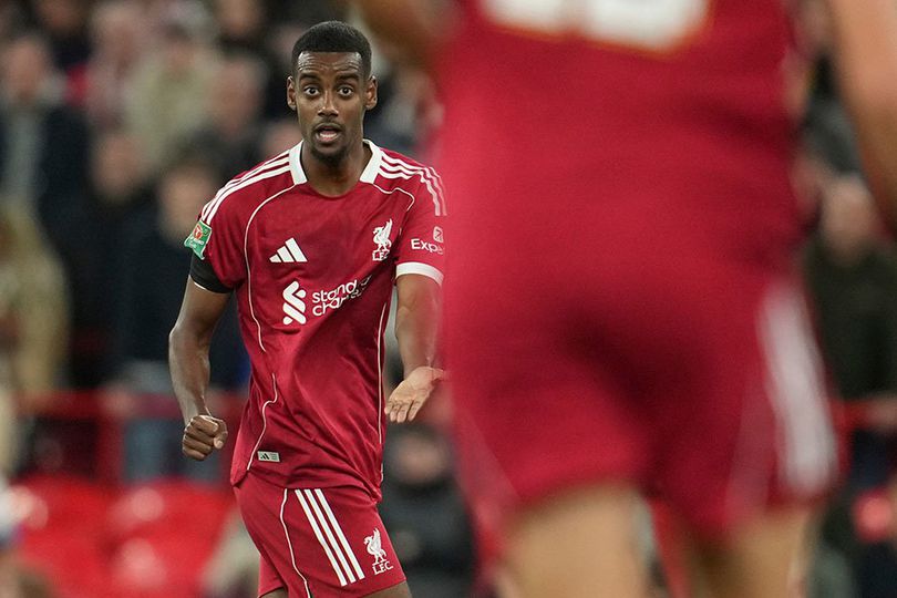 Bukan Assist Biasa! Aksi Alexander Isak Ini Bikin Legenda MU Sampai Melongo