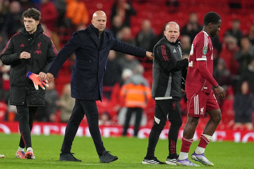 Pembelaan Arne Slot: Skuad Liverpool Cuma 15 Pemain, Tak Menyesal Kalah!