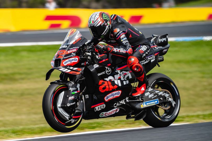 Aprilia Sajikan Duel Selagi Ducati Loyo, Marco Bezzecchi Menangi Sprint Race MotoGP Australia 2025 Aprilia Sajikan Duel Selagi Ducati Loyo, Marco Bezzecchi Menangi Sprint Race MotoGP Australia 2025