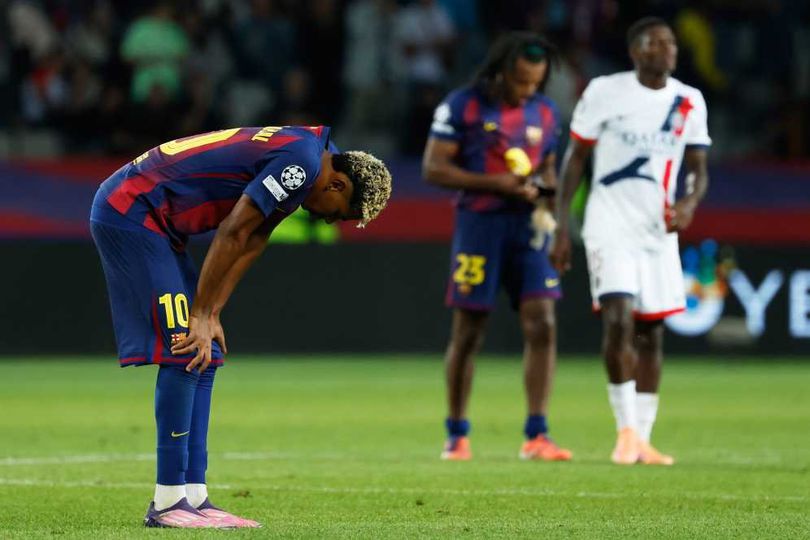 Hansi Flick Ungkap Alasan Kekalahan Barcelona dari PSG di Liga Champions