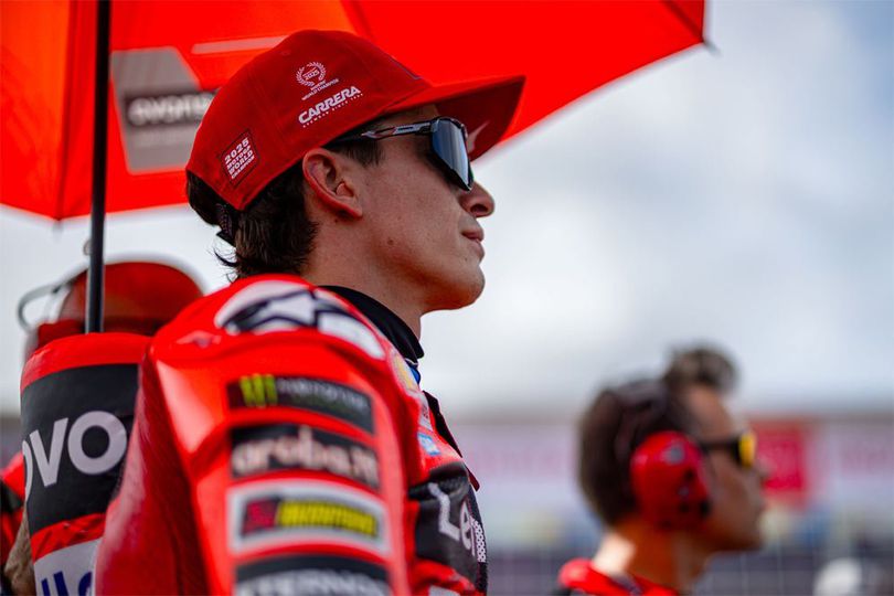 Marc Marquez Sedih Sial Lagi di MotoGP Mandalika, Diduga Patah Tulang Bahu dan Alami Kerusakan Ligamen