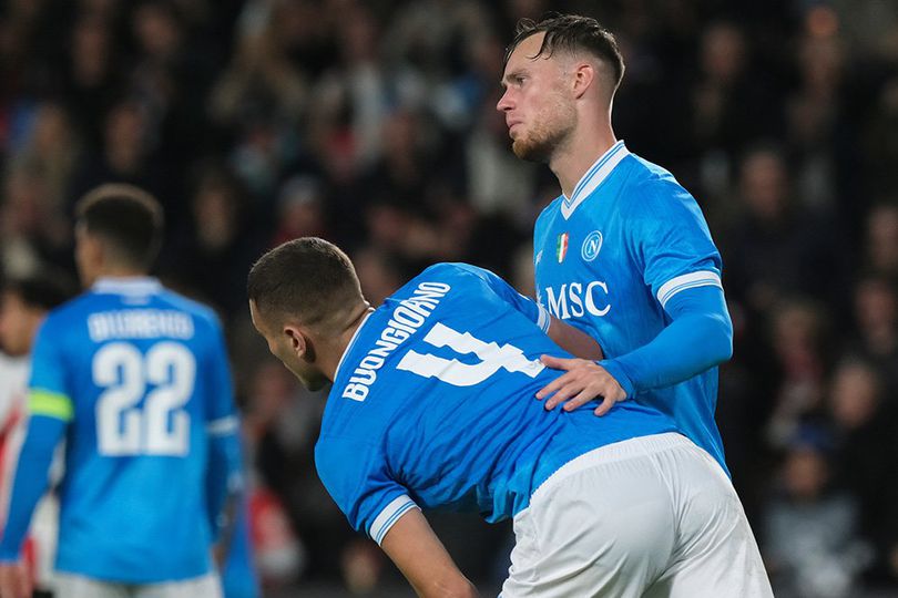Saat Juara Serie A Babak Belur di Liga Champions: Napoli Tak Berdaya Hadapi PSV Eindhoven Saat Juara Serie A Babak Belur di Liga Champions: Napoli Tak Berdaya Hadapi PSV Eindhoven